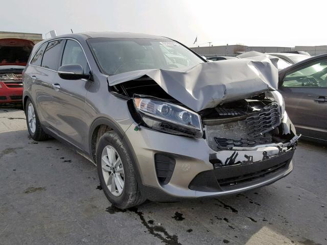 5XYPG4A58KG475100 - 2019 KIA SORENTO LX SILVER photo 1