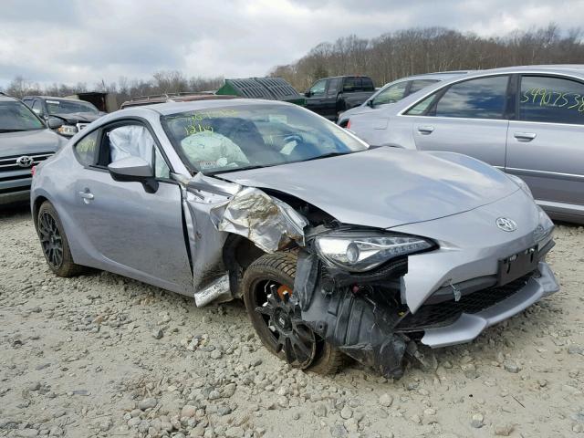 JF1ZNAA15H8705742 - 2017 TOYOTA 86 BASE SILVER photo 1