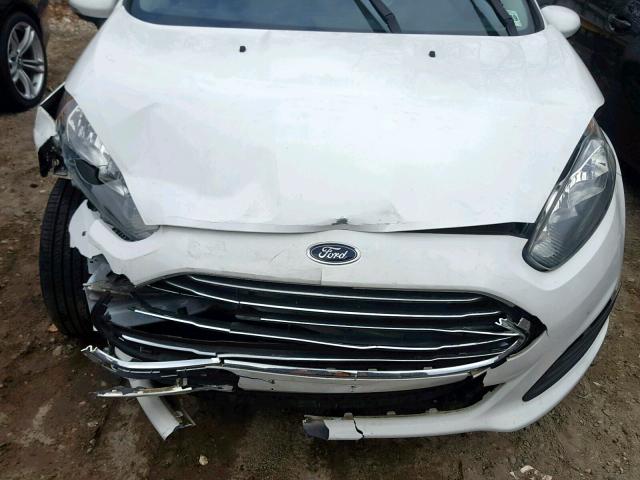 3FADP4EJ9EM162564 - 2014 FORD FIESTA SE WHITE photo 7