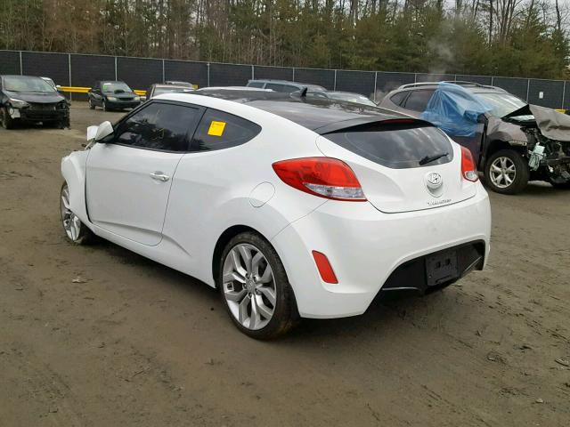 KMHTC6AD5DU138023 - 2013 HYUNDAI VELOSTER B WHITE photo 3