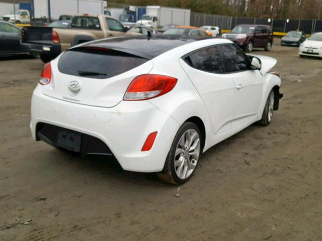 KMHTC6AD5DU138023 - 2013 HYUNDAI VELOSTER B WHITE photo 4