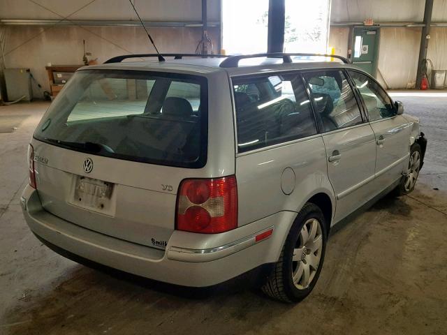 WVWWH63B12E100651 - 2002 VOLKSWAGEN PASSAT GLX 银色 照片 4