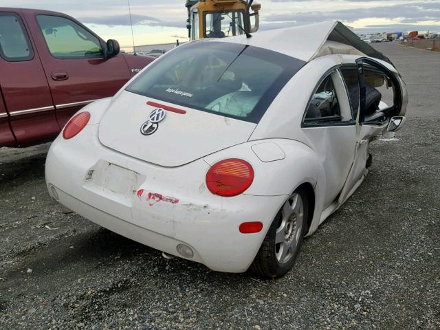 3VWBB61C7WM006797 - 1998 VOLKSWAGEN NEW BEETLE WHITE photo 4