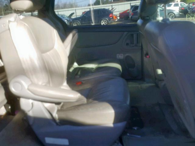 5TDZA23C04S052706 - 2004 TOYOTA SIENNA CE SILVER photo 6