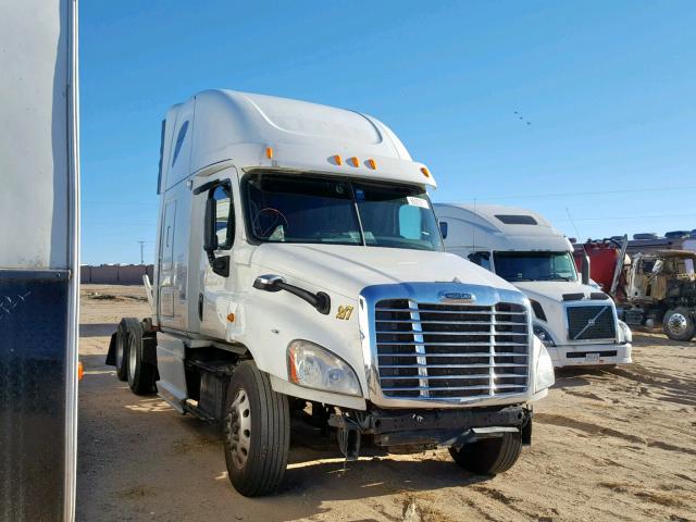 3AKJGLDV7DSFF7947 - 2013 FREIGHTLINER CASCADIA 1 WHITE photo 1