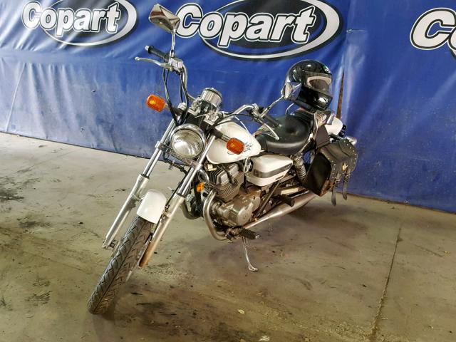 JH2MC13066K201271 - 2006 HONDA CMX250 C WHITE photo 2