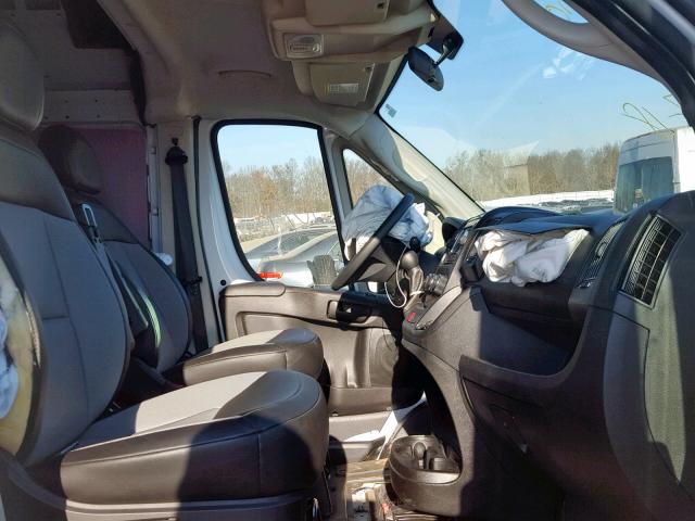 3C6TRVBG1JE108556 - 2018 RAM PROMASTER 白色 照片 5