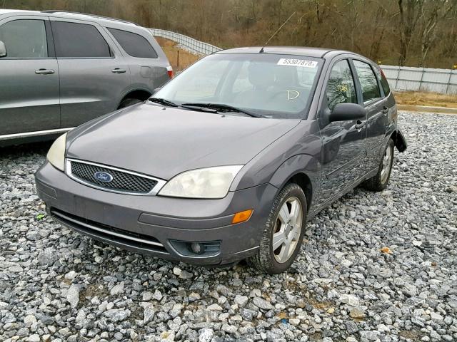 1FAFP37N66W181609 - 2006 FORD FOCUS ZX5 GRAY photo 2