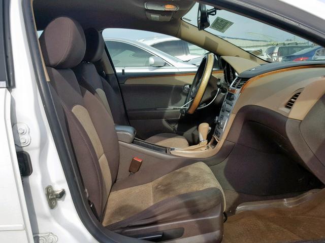 1G1ZC5EU0CF362850 - 2012 CHEVROLET MALIBU 1LT WHITE photo 5