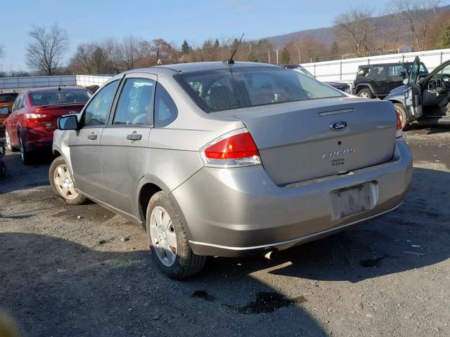 1FAHP34N08W176910 - 2008 FORD FOCUS S/SE SILVER photo 3