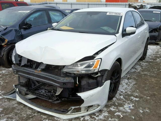 3VW2K7AJ7EM407138 - 2014 VOLKSWAGEN JETTA BASE WHITE photo 2