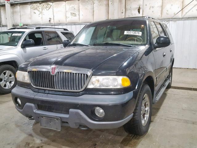 5LMPU28L4WLJ55907 - 1998 LINCOLN NAVIGATOR BLACK photo 2