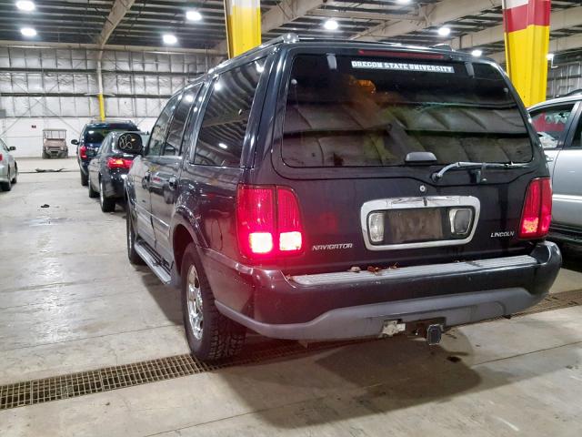 5LMPU28L4WLJ55907 - 1998 LINCOLN NAVIGATOR BLACK photo 3