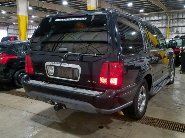 5LMPU28L4WLJ55907 - 1998 LINCOLN NAVIGATOR BLACK photo 4