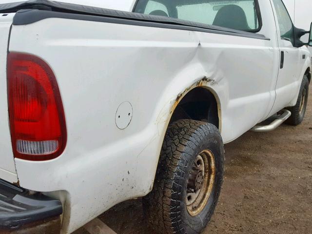 1FTSF30L44EC39577 - 2004 FORD F350 SRW S WHITE photo 9