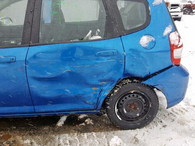 JHMGD37498S802669 - 2008 HONDA FIT BLUE photo 9