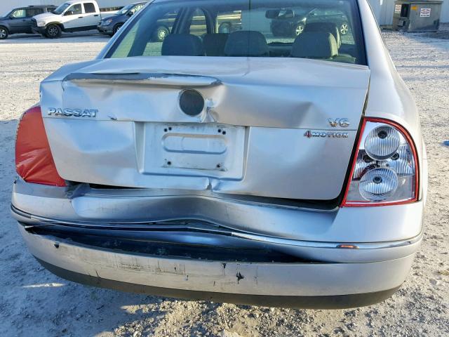 WVWTH63B03P030388 - 2003 VOLKSWAGEN PASSAT GLX 银色 照片 9