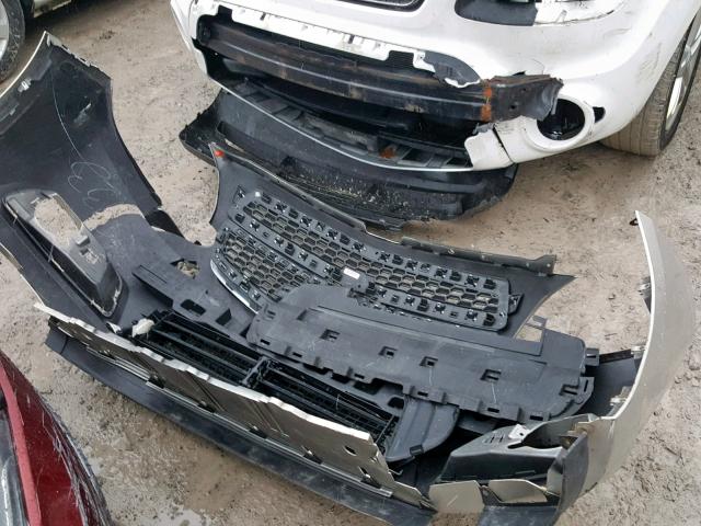 1G11B5SA2DF275897 - 2013 CHEVROLET MALIBU LS GOLD photo 9