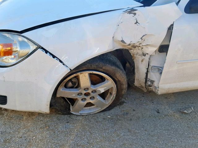 1G2AL15FX77232349 - 2007 PONTIAC G5 WHITE photo 9