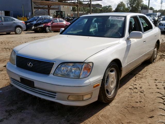 JT8BH28FXX0164984 - 1999 LEXUS LS 400 WHITE photo 2