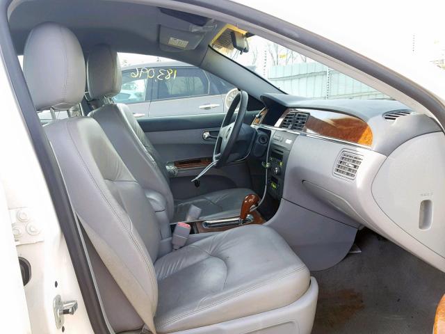 2G4WD532651250794 - 2005 BUICK LACROSSE C WHITE photo 5