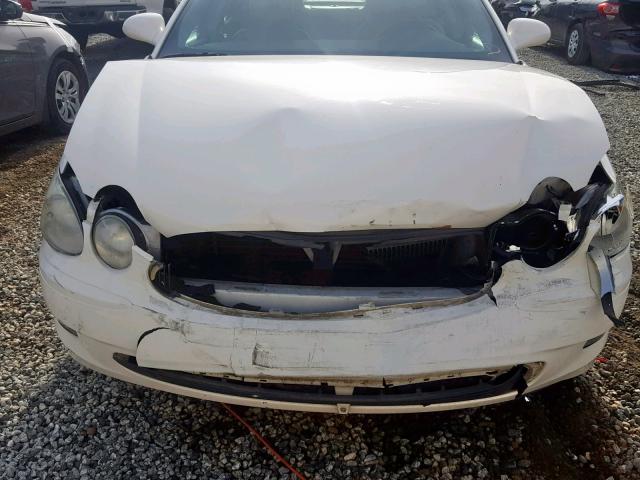 2G4WD532651250794 - 2005 BUICK LACROSSE C WHITE photo 7