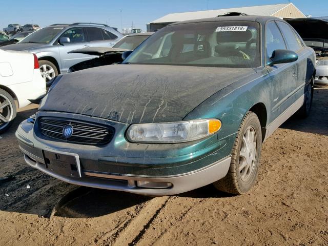 2G4WF5216W1461630 - 1998 BUICK REGAL GS GREEN photo 2