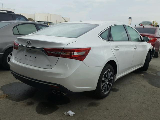 4T1BK1EB0JU277272 - 2018 TOYOTA AVALON XLE WHITE photo 4
