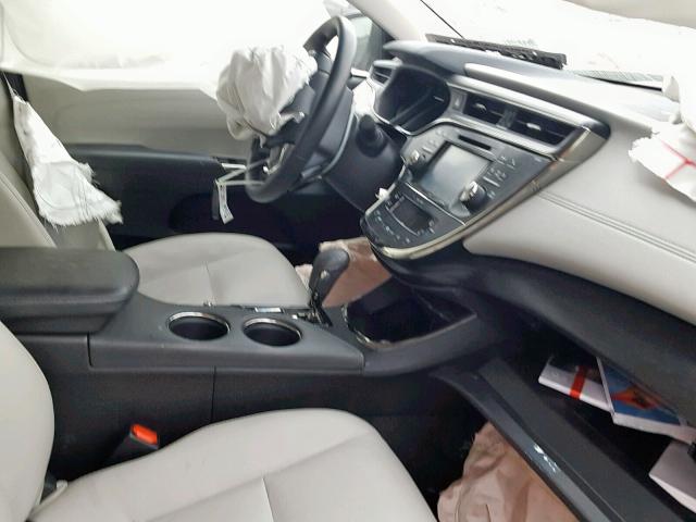 4T1BK1EB0JU277272 - 2018 TOYOTA AVALON XLE WHITE photo 5