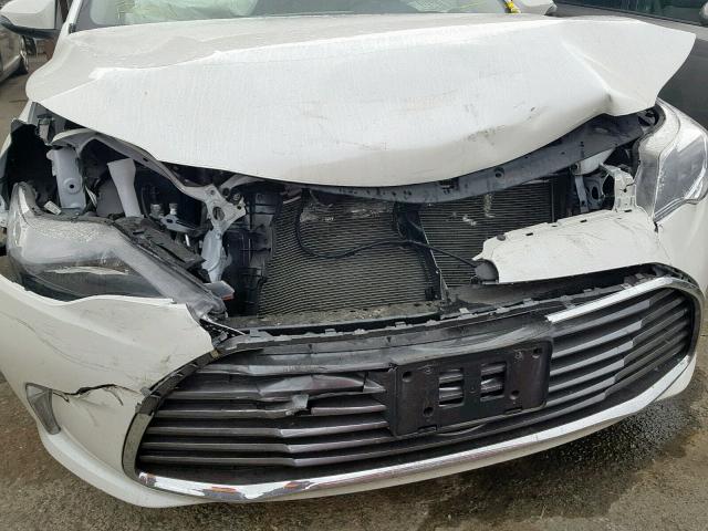 4T1BK1EB0JU277272 - 2018 TOYOTA AVALON XLE WHITE photo 9