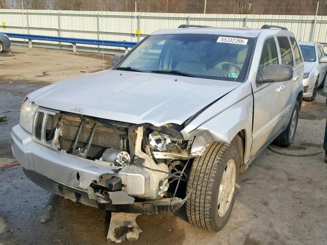 1J4HR58295C650831 - 2005 JEEP GRAND CHER SILVER photo 2