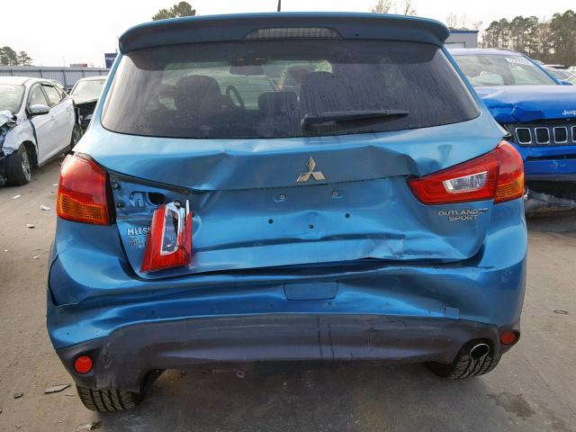 4A4AP4AU7DE017694 - 2013 MITSUBISHI OUTLANDER BLUE photo 9