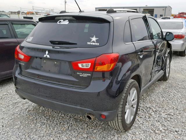 4A4AP4AU3FE002242 - 2015 MITSUBISHI OUTLANDER BLACK photo 4