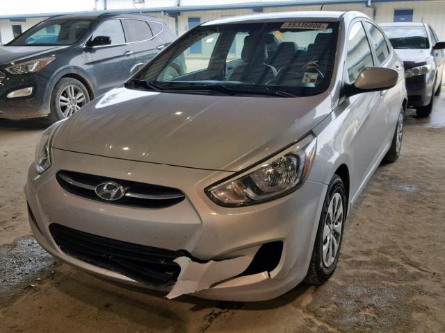 KMHCT4AE4GU942685 - 2016 HYUNDAI ACCENT SE SILVER photo 2