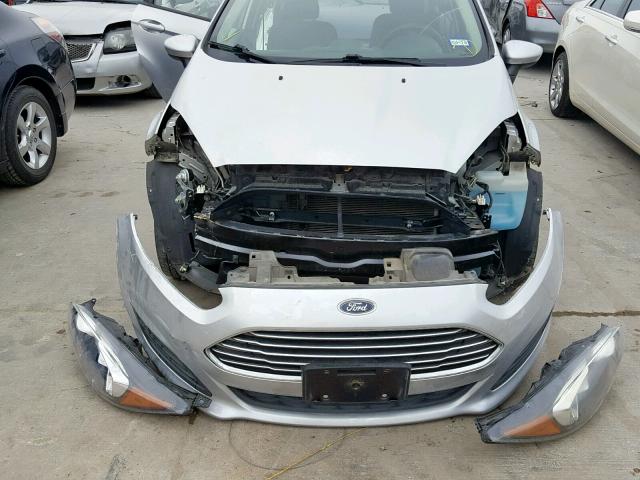 3FADP4TJ6FM187443 - 2015 FORD FIESTA S SILVER photo 9