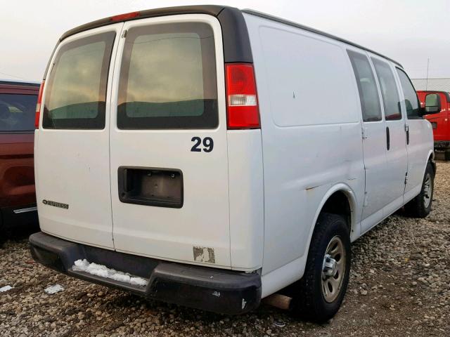 1GCFG15X891141097 - 2009 CHEVROLET EXPRESS G1 WHITE photo 4