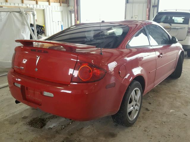 1G2AL15F677286246 - 2007 PONTIAC G5 RED photo 4