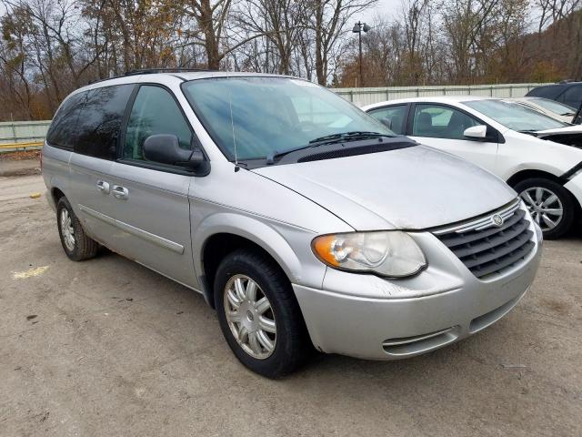 2A4GP54L96R832652 - 2006 CHRYSLER TOWN & COU SILVER photo 1