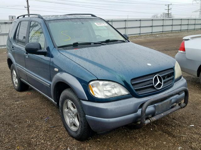 4JGAB54E3WA003510 - 1998 MERCEDES-BENZ ML 320 GREEN photo 1