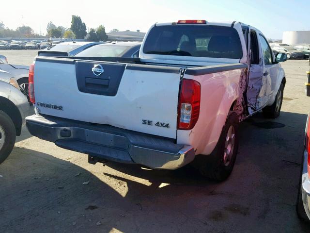 1N6AD09W68C416691 - 2008 NISSAN FRONTIER C WHITE photo 4