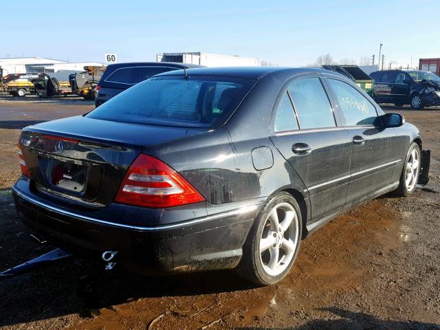 WDBRF52H86F734055 - 2006 MERCEDES-BENZ C230 BLACK photo 4