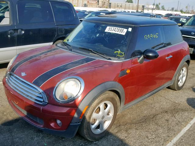 WMWMF33578TT59829 - 2008 MINI COOPER RED photo 2