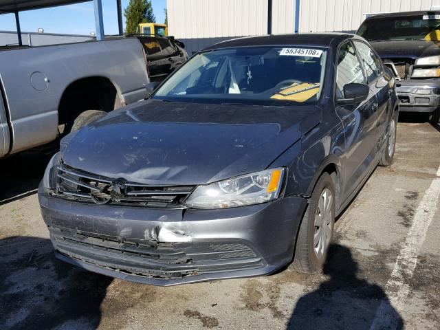 3VW2K7AJ9FM280118 - 2015 VOLKSWAGEN JETTA BASE Մոխրագույն լուսանկար 2