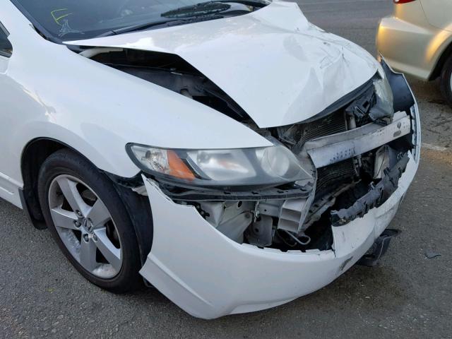 19XFA16659E019401 - 2009 HONDA CIVIC WHITE photo 9