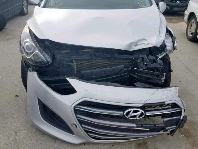 KMHD35LHXGU311473 - 2016 HYUNDAI ELANTRA GT SILVER photo 9