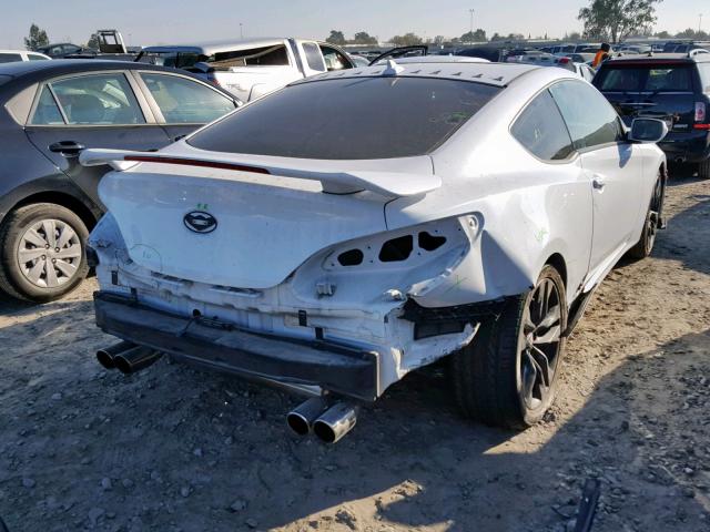 KMHHU6KJ9FU124426 - 2015 HYUNDAI GENESIS CO WHITE photo 4