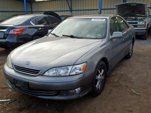 JT8BF28G4Y0284151 - 2000 LEXUS ES 300 GRAY photo 2