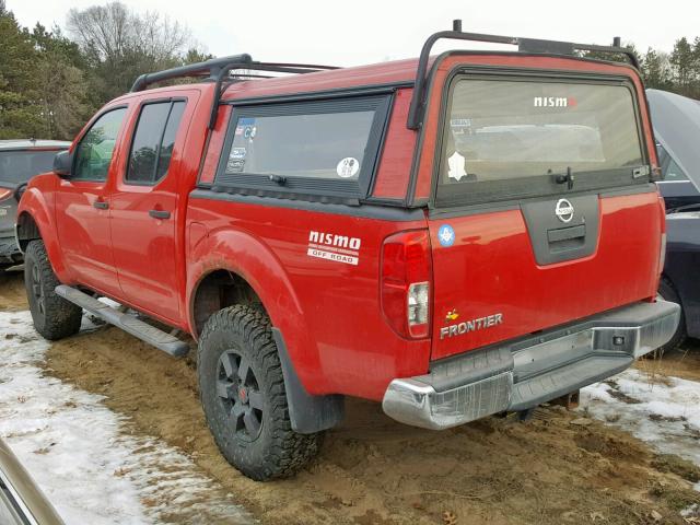 1N6AD07W25C411776 - 2005 NISSAN FRONTIER C RED photo 3