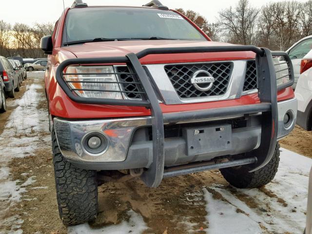 1N6AD07W25C411776 - 2005 NISSAN FRONTIER C RED photo 9