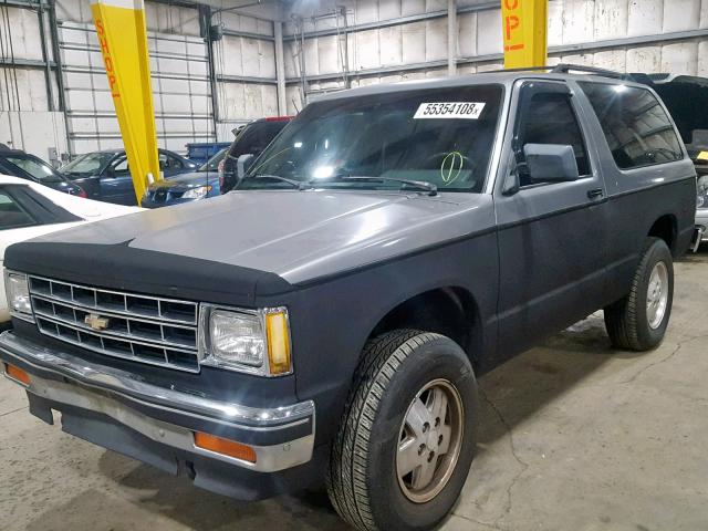 1GNCT18Z2L0104286 - 1990 CHEVROLET BLAZER S10 GRAY photo 2